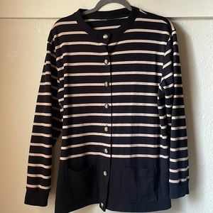 Vintage tan & black long sleeve button down sweater with front pockets